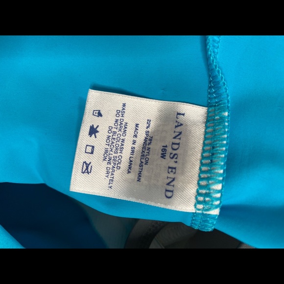 Lands’End plus size 16W Tankini top built-in bra criss-cross straps - Picture 2 of 8